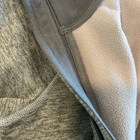 The North Face Fleece Zip Up Hoodie - Picture 5 of 5